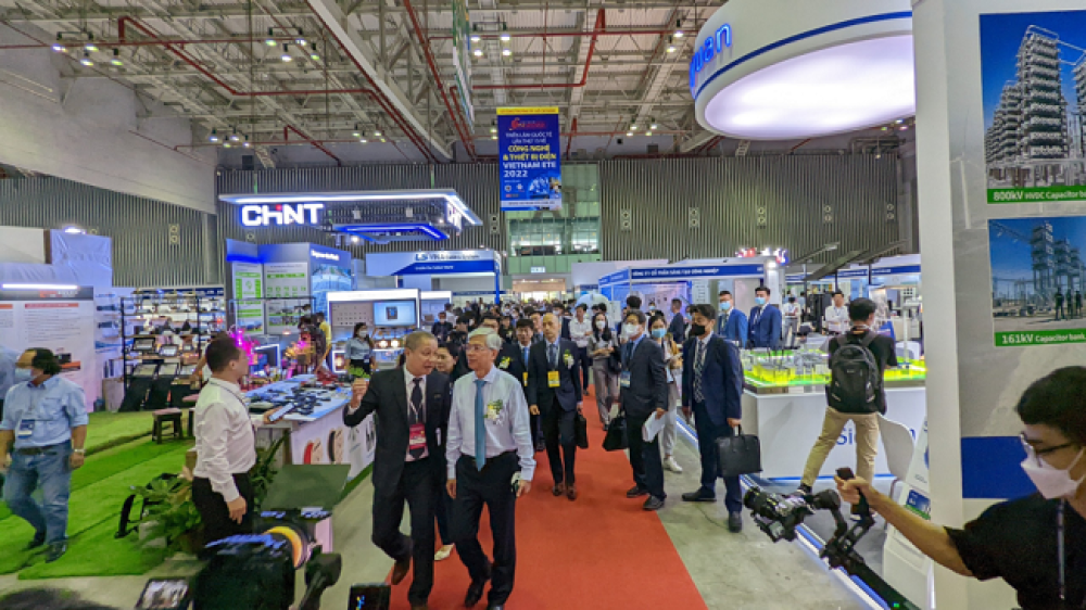 2023 Vietnam International Electric Power Equipment and Technology Exhibition ETE, Hengfengyou exports 6 dry-type transformers to Vietnam and smoothly delivers them, helping Vietnam's electric power development